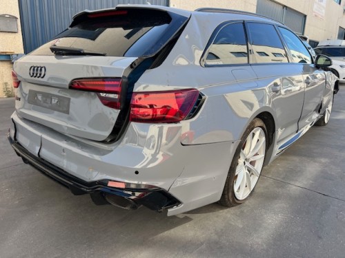 AUDI RS 4 AVANT 2.9 TFSI QUATTRO