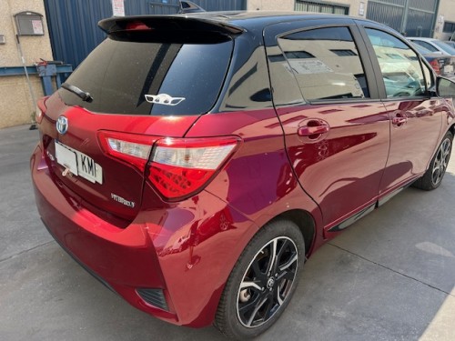 TOYOTA YARIS HIBRIDO